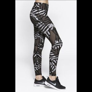 EUC Alala Captain Ankle Tight Bronze Stripe Small